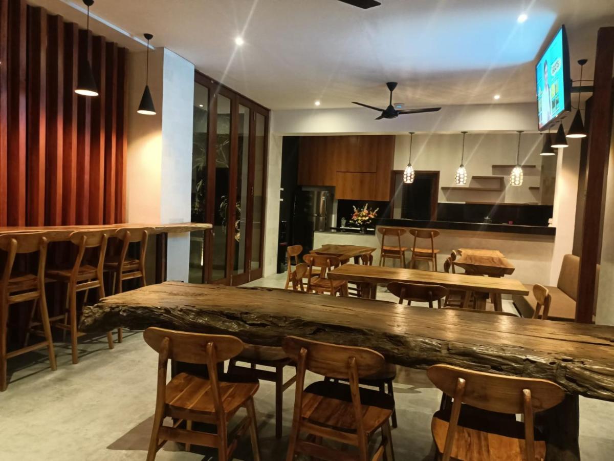 The Kd Suites & Coffee Shop Munggu Екстериор снимка