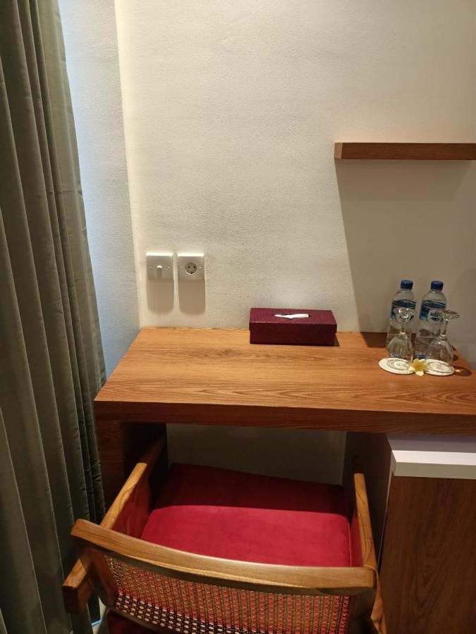 The Kd Suites & Coffee Shop Munggu Екстериор снимка